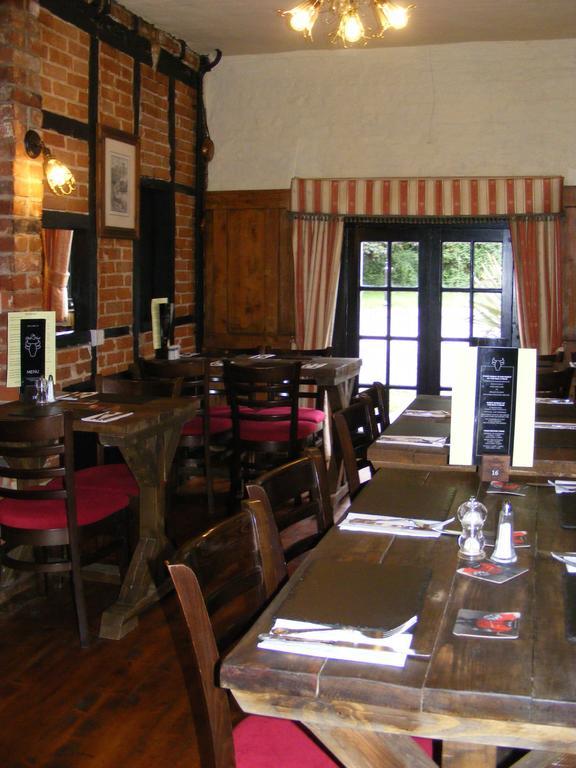 The Bulls Head Bed and Breakfast Chichester Buitenkant foto