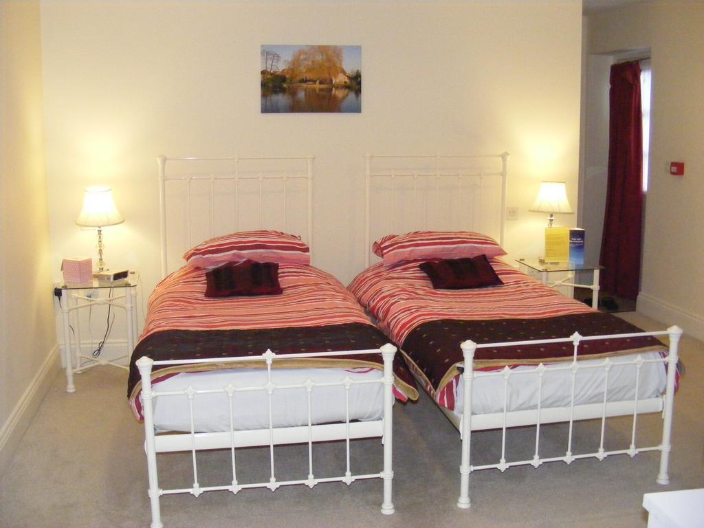 The Bulls Head Bed and Breakfast Chichester Buitenkant foto