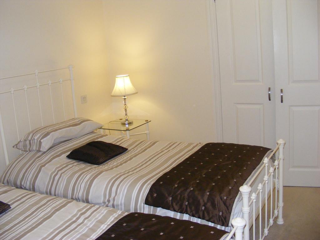 The Bulls Head Bed and Breakfast Chichester Buitenkant foto